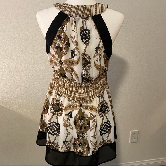 Apostrophe Baroque Print Smocked Waist Sleeveless Top - Picture 5 of 11